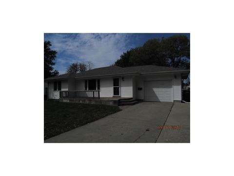 1012 Crest Dr, Creston, IA 50801 photo 1