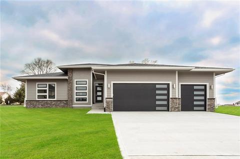 16768 Maple St, Clive, IA 50325 photo 1