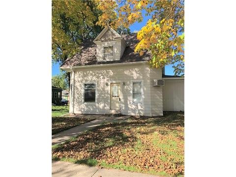 809 4th St, Sully, IA 50251 photo 1