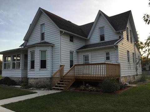413 E Maple St, Roland, IA 50236 photo 1