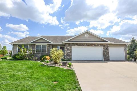 1022 Apache St, Nevada, IA 50201 photo 1