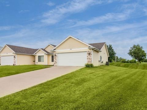 3541 E Highview Dr, Des Moines, IA 50320 photo 1