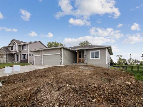 724 Timberview Dr, Adel, IA 50003 photo 1