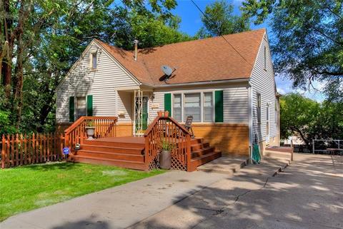 2425 Mann Ave, Des Moines, IA 50310 photo 1
