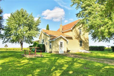 626 E Maple St, Ogden, IA 50212 photo 1
