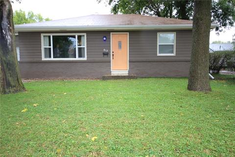 913 D Ave, Nevada, IA 50201 photo 1