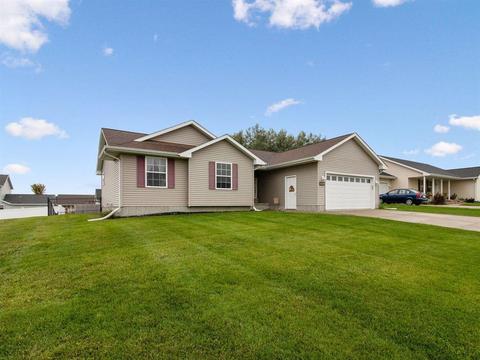 104 SE 15th Ct, Stuart, IA 50250 photo 1