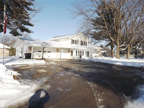 1065 3rd St, Waukee, IA 50263 photo 1