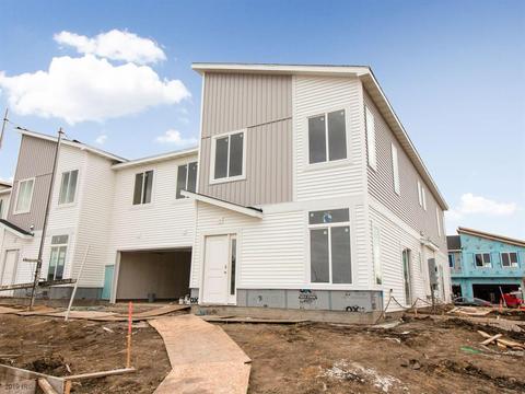 323 NE Otter Dr, Waukee, IA 50263 photo 1