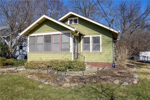 2109 38th St, Des Moines, IA 50310 photo 1