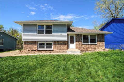 608 E Hackley Ave, Des Moines, IA 50315 photo 1