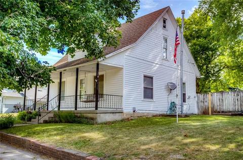 213 Baldwin St, Maxwell, IA 50161 photo 1