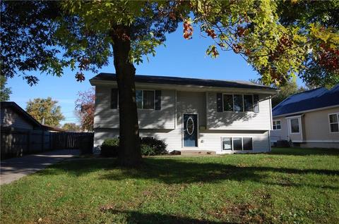 921 C Ave, Nevada, IA 50201 photo 1