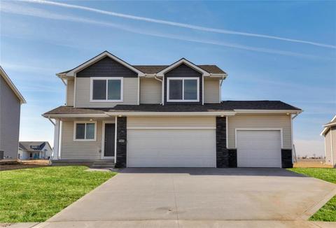 985 Cedar St, Waukee, IA 50263 photo 1