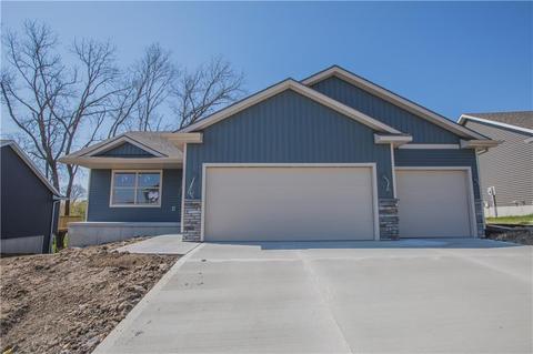 2425 E Kenyon Ave, Des Moines, IA 50320 photo 1