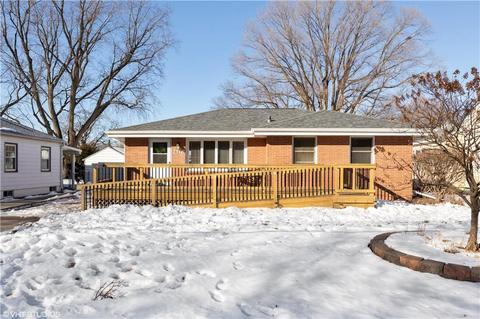 2316 49th St, Des Moines, IA 50310 photo 1
