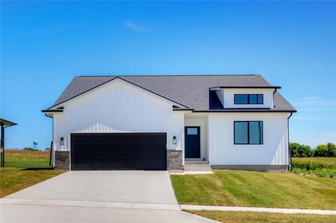 1601 Hackenberry Pl, Granger, IA 50109 photo 1