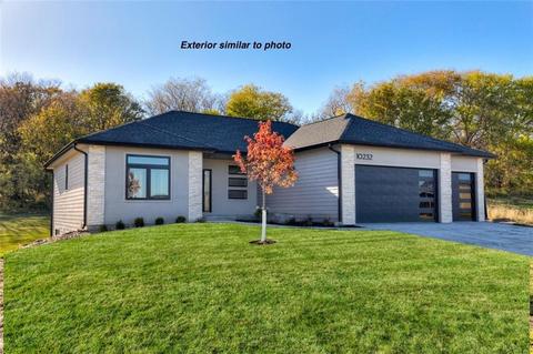 17667 Phoenix Dr, Clive, IA 50325 photo 1