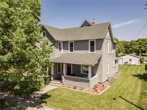 1316 3rd St, Perry, IA 50220 photo 1