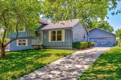 421 Wellons Dr, Ames, IA 50014 photo 1