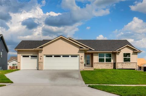 985 9th St, Waukee, IA 50263 photo 1