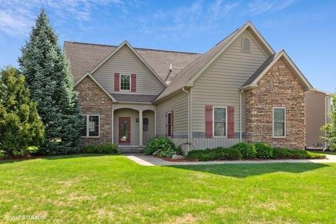 404 Dotson Dr, Ames, IA 50014 photo 1