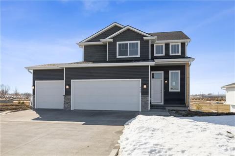 620 Gray Ave, Waukee, IA 50263 photo 1