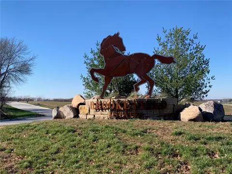 11854 NW Brookefield Ct, Grimes, IA 50111