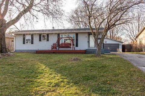 910 14th St, Nevada, IA 50201 photo 1