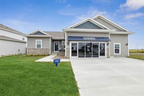 5415 145th St, Urbandale, IA 50323