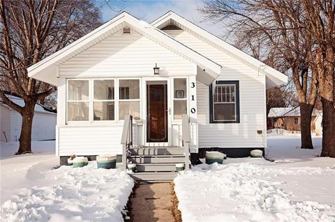 310 E State St, Baxter, IA 50028 photo 1