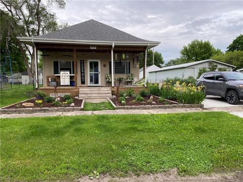 409 Baldwin St, Maxwell, IA 50161 photo 1