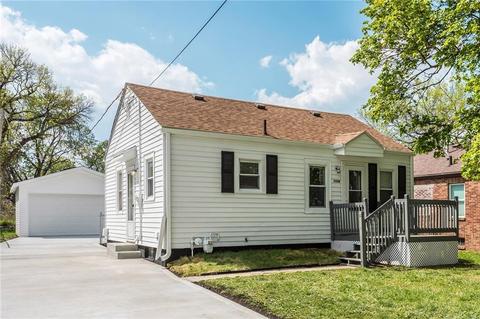 3320 E 9th St, Des Moines, IA 50316 photo 1