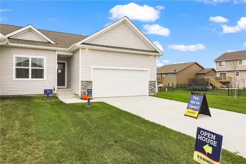 2205 NW 43rd St, Ankeny, IA 50023