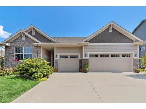 16442 Baxter Dr, Clive, IA 50325 photo 1