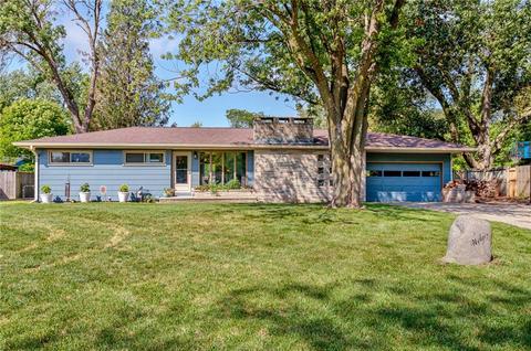 3815 Emerald Dr, Ames, IA 50010 photo 1