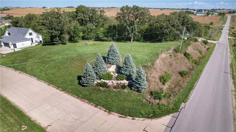 00 Oak Hills Cir, Pella, IA 50219