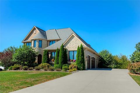 450 Arrowhead Dr, Waukee, IA 50263 photo 1