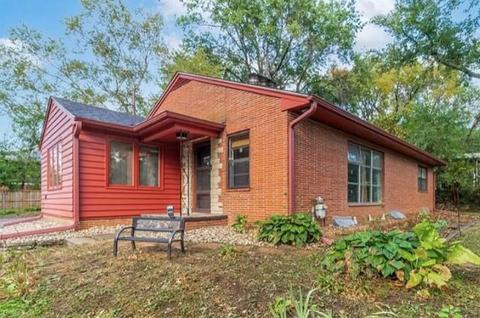 2139 Willowmere Dr, Des Moines, IA 50321 photo 1