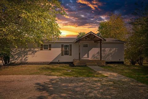 8444 Ormel Dr, Dexter, IA 50070 photo 1
