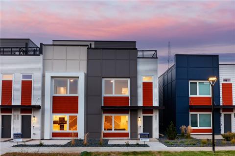 419 SW 12th St, Des Moines, IA 50309