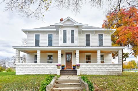 405 S Division St, Stuart, IA 50250 photo 1