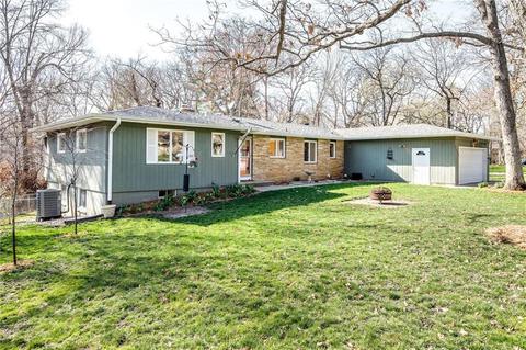 2409 Timberland Rd, Ames, IA 50014 photo 1