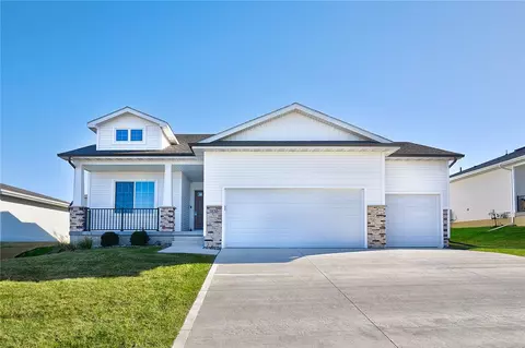 1130 S Radley St, West Des Moines, IA 50266