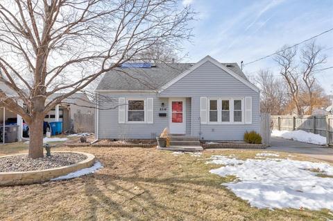 2316 49th Pl, Des Moines, IA 50310 photo 1