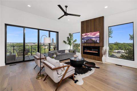 550 Indianola Rd #2, Des Moines, IA 50315