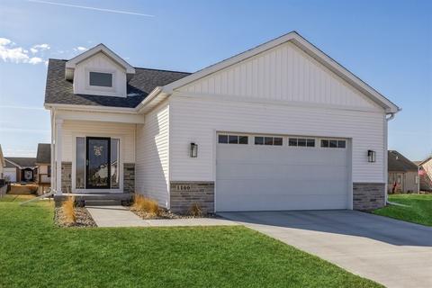 1166 Apache St, Nevada, IA 50201 photo 1