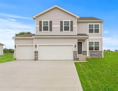 813 Dee St SE, Bondurant, IA 50035