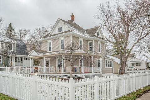 1102 Main St, Adel, IA 50003 photo 1