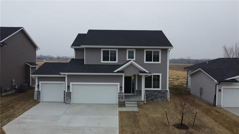 10125 Powell Ave, Johnston, IA 50131